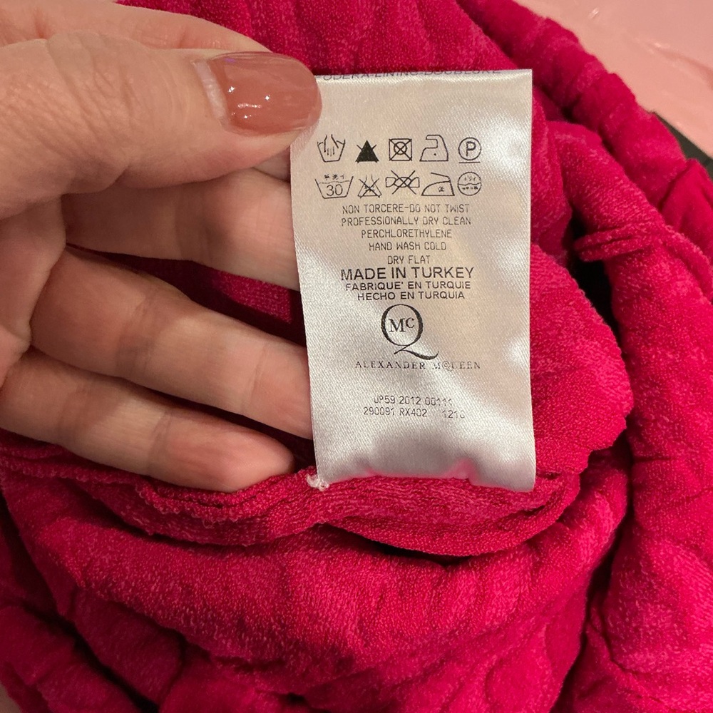 Alexander McQueen Fuchsia Knit Midi Dress - Picture 12 of 12